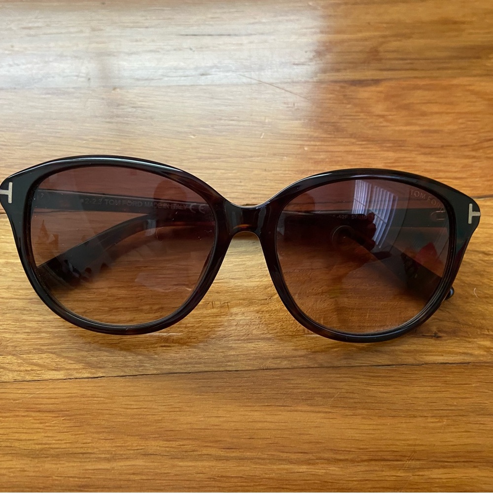 AUTHENTIC Tom Ford KARMEN Sunglasses in Dark Brown - Barely Worn
